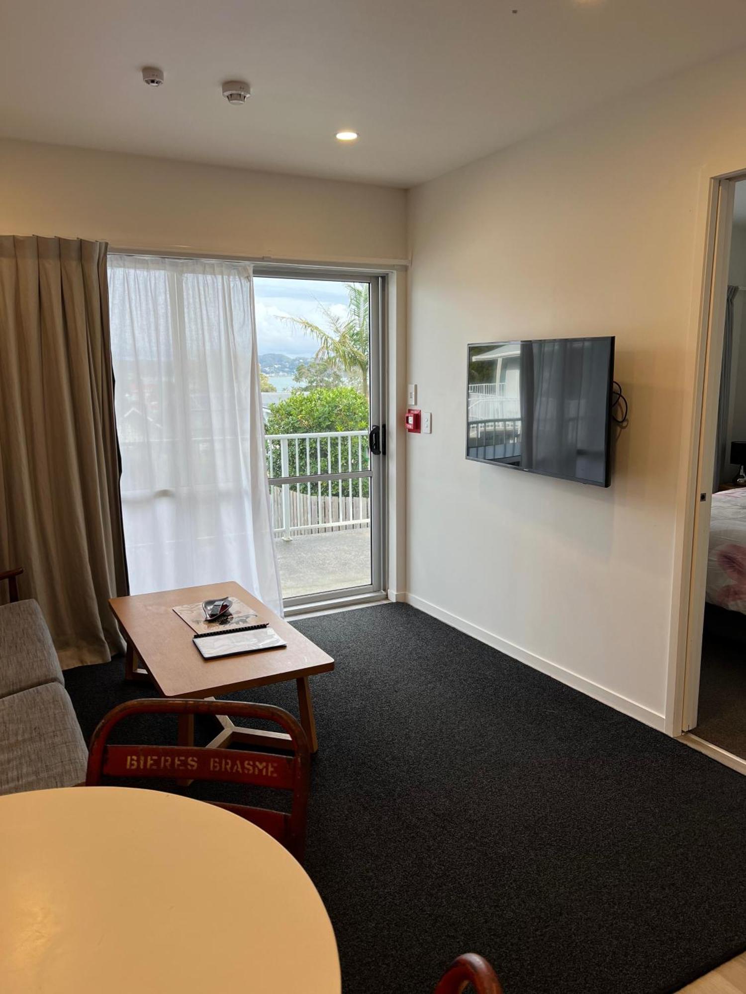 Russell Apartment - Unit 1 Εξωτερικό φωτογραφία
